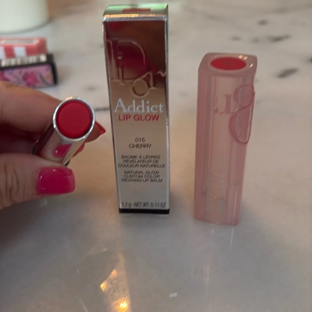 🎉 HOST PIC ! 💄 NEW Dior Addict Lip Glow Balm – CHERRY 015 🍒
